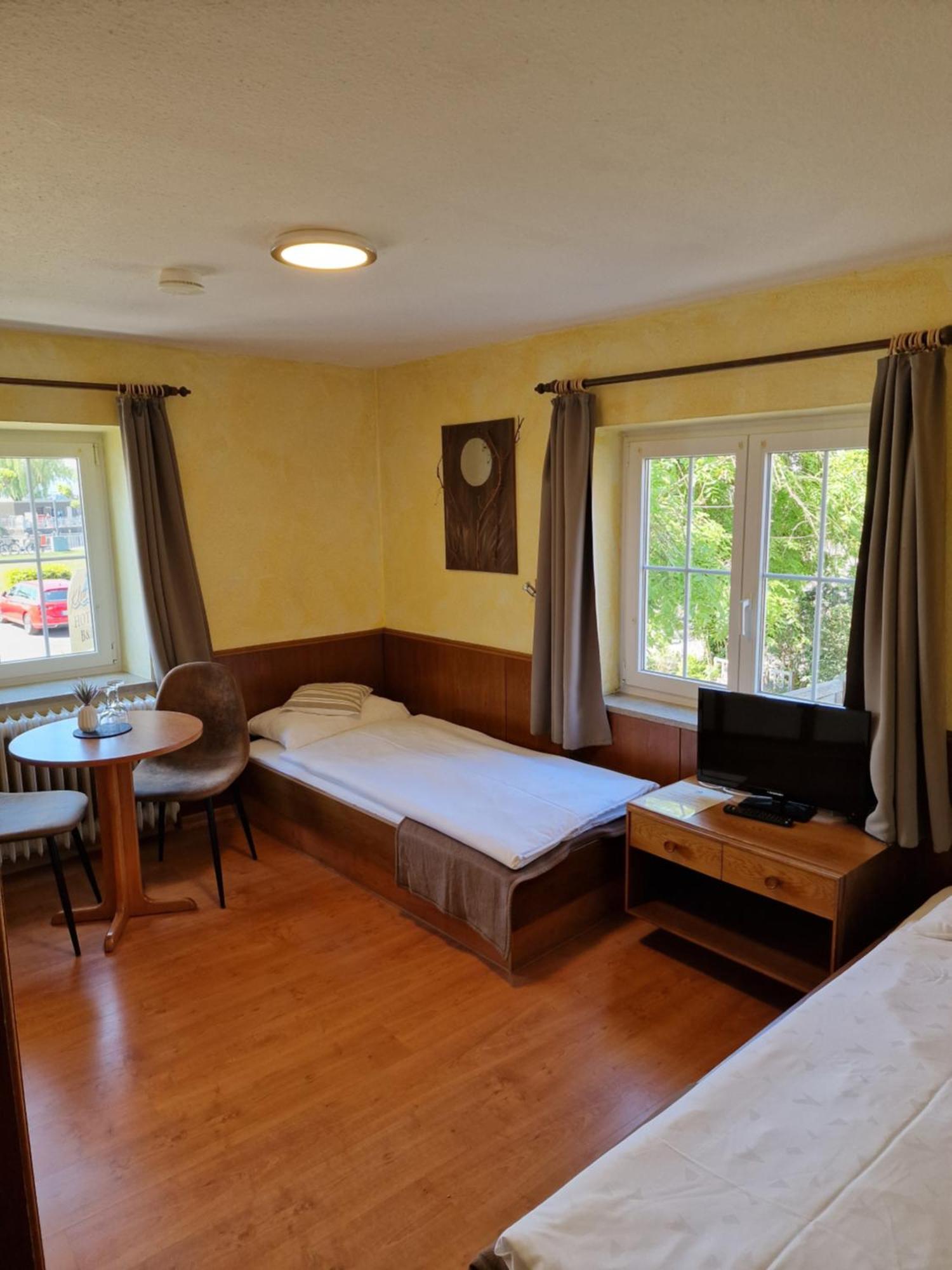 Hotel Klett B&B Лангенарген Экстерьер фото